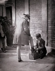 Le cireur de chaussures indépendant, de 